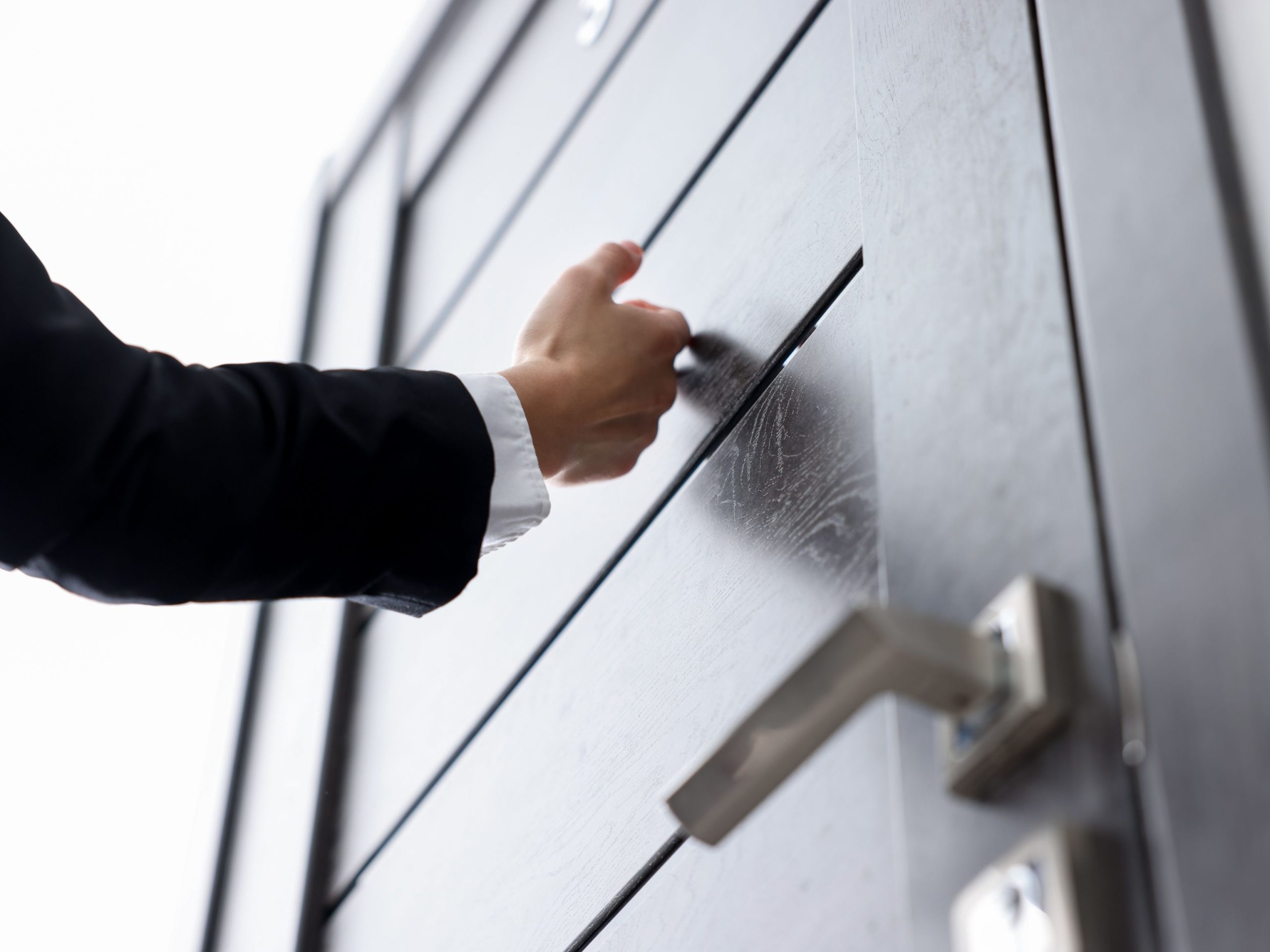 The Enterprise Agent System Is Knocking at Our Door